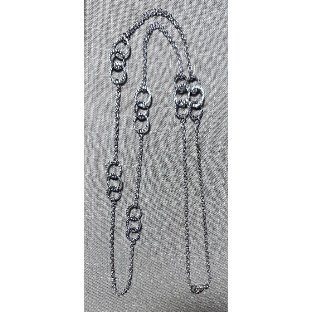 Banana Republic 44” Silver Tone Long Necklace Textured Circle Link Chain - Picture 6 of 6